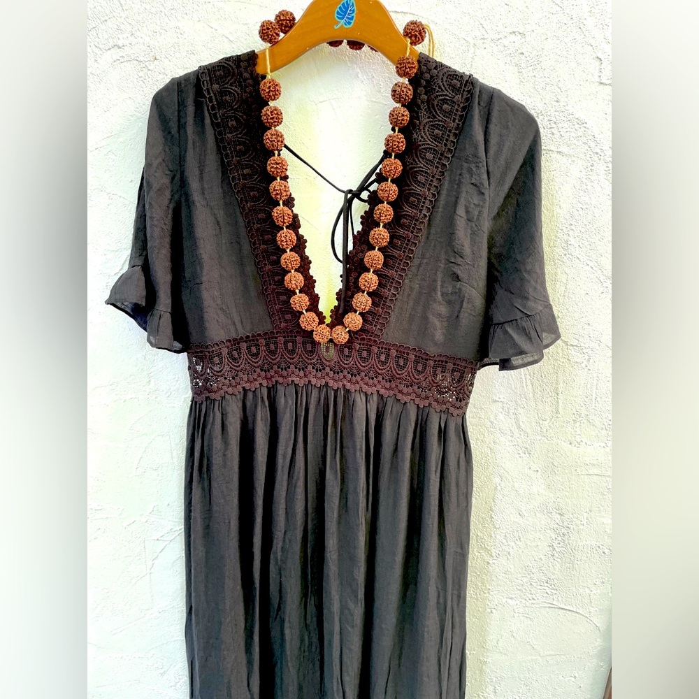 NWT Gorgeous Boho Black Maxi Dress with Lace Crochet Detail/ Flutter Sleeves/MED